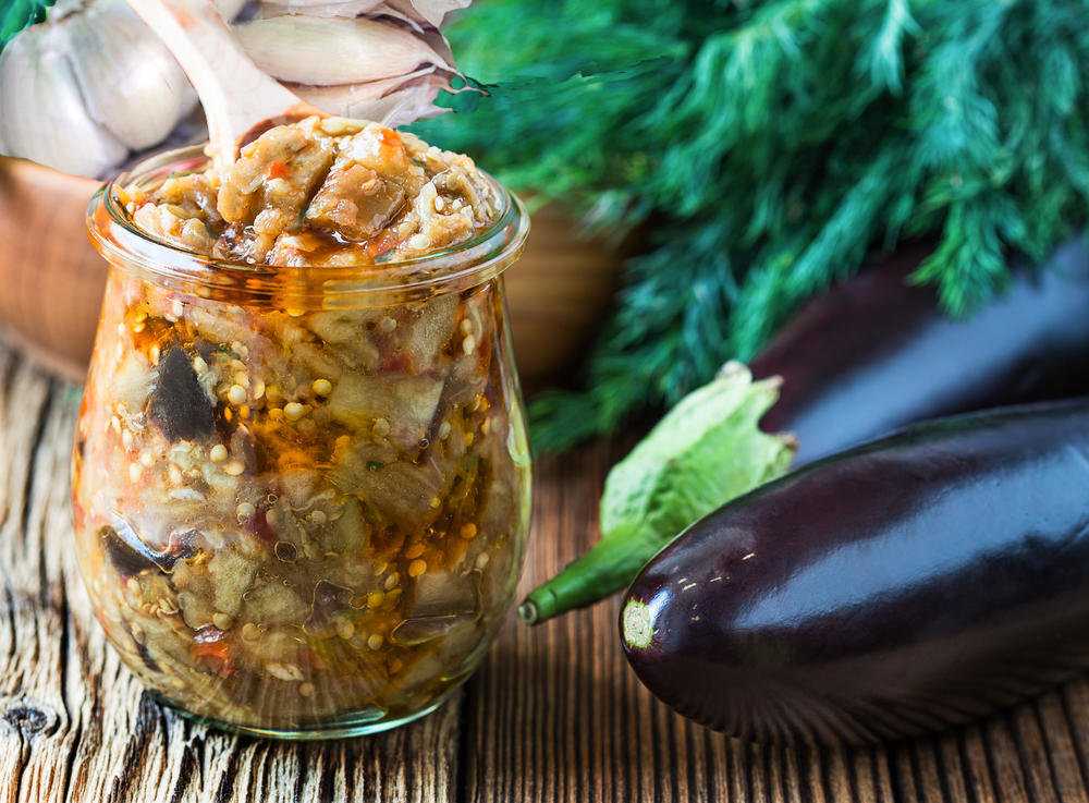 Самые вкусные салаты на зиму из баклажанов - 7 рецептов заготовок