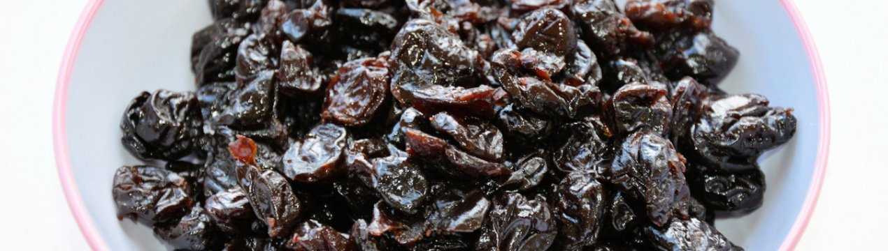 Сушка вишни на зиму с косточкой и без косточки. как правильно сушить вишню и листья в электросушилке, духовке, микроволновке, на солнце, в аэрогриле?
