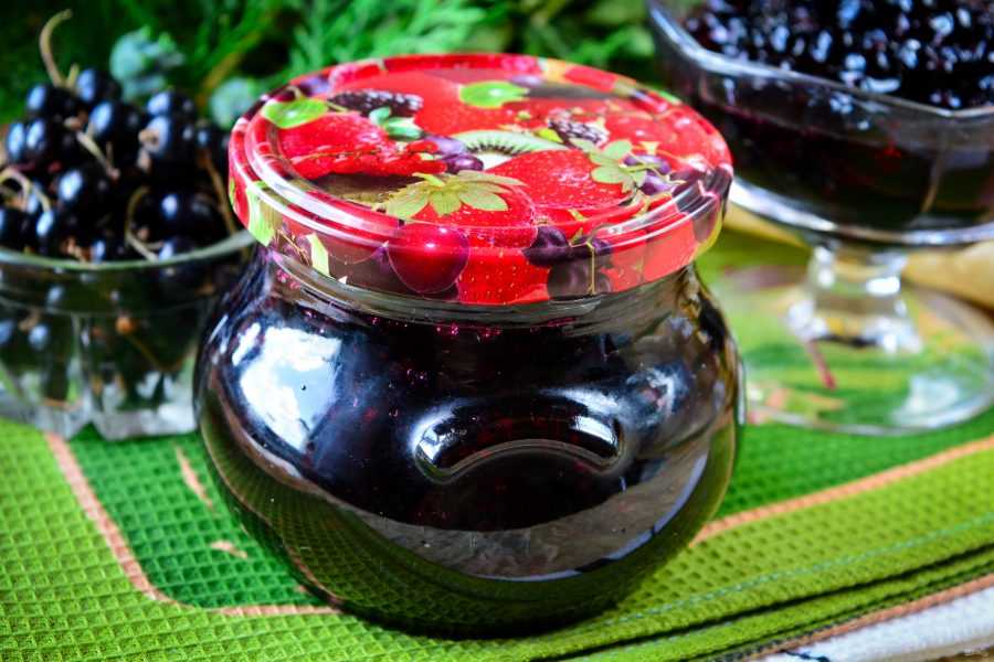 Варенье пятиминутка из черной смородины (простые рецепты густого варенья на зиму)